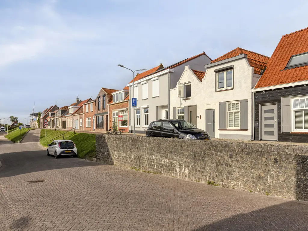 Molendijk 14, STAVENISSE