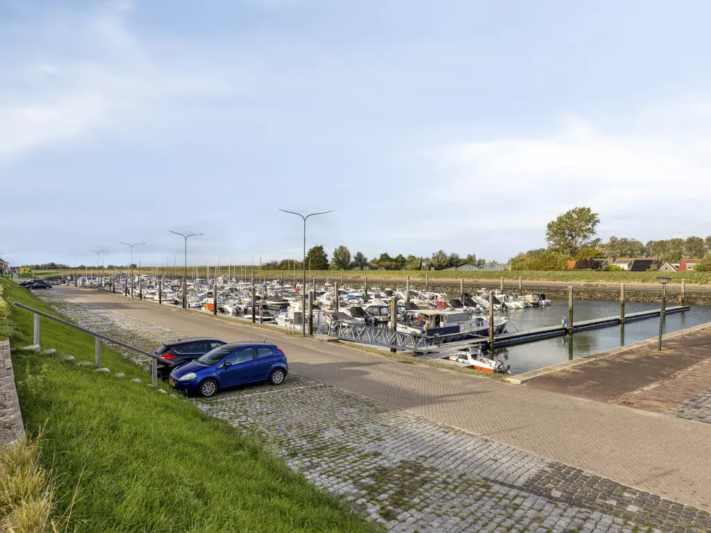 Molendijk 14, STAVENISSE