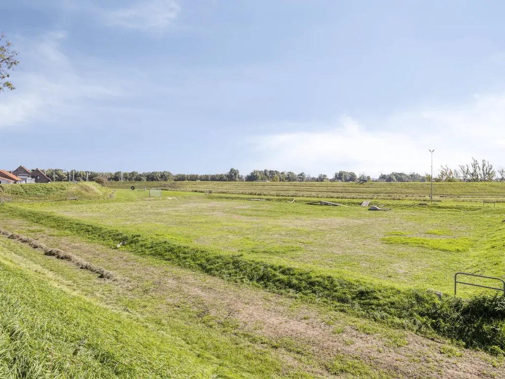 Paulinastraat 8, THOLEN