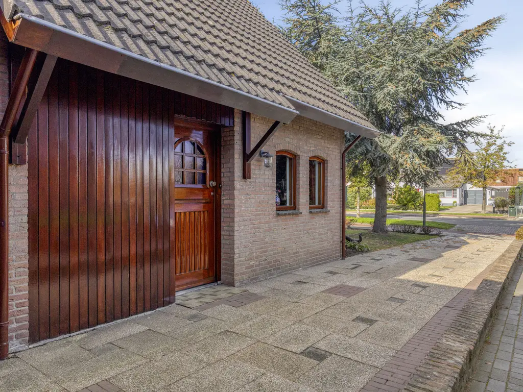 Ten Ankerweg 39a, THOLEN