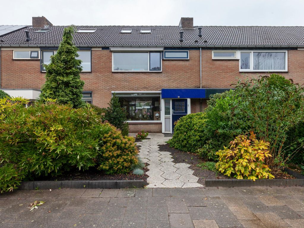 Leidsestraatweg 116, WOERDEN