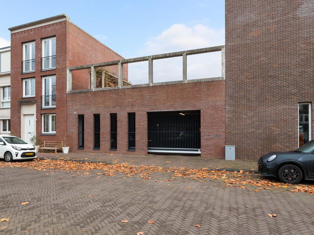 Kallameer 53, WOERDEN