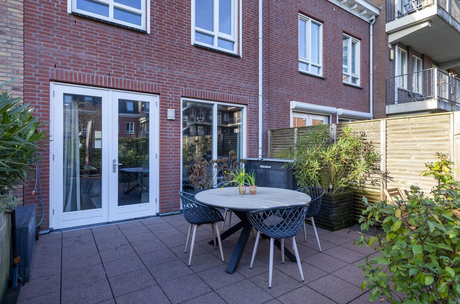 Hoge Rijndijk 4 24