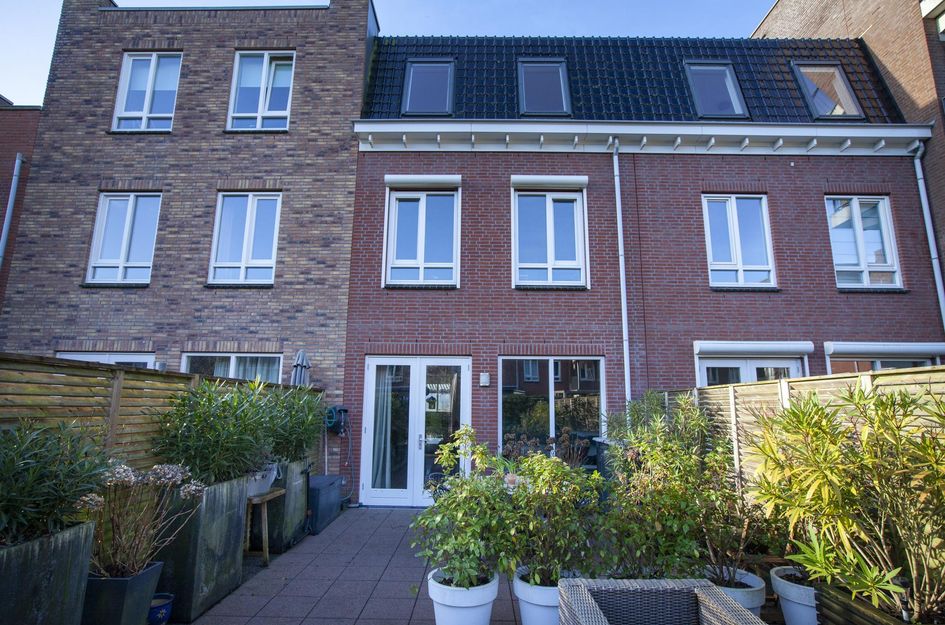 Hoge Rijndijk 4 24