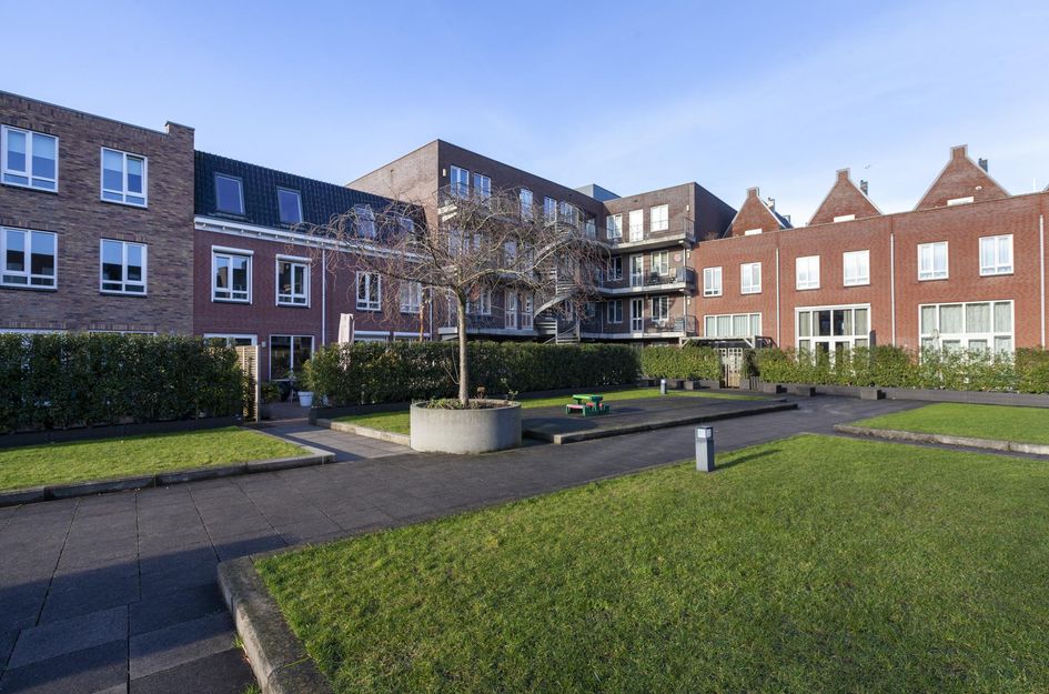 Hoge Rijndijk 4 24