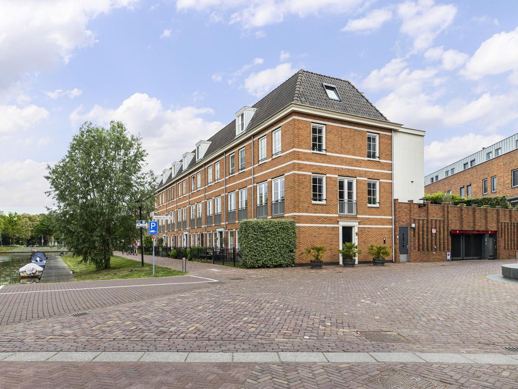 Defensie-eiland 50, WOERDEN