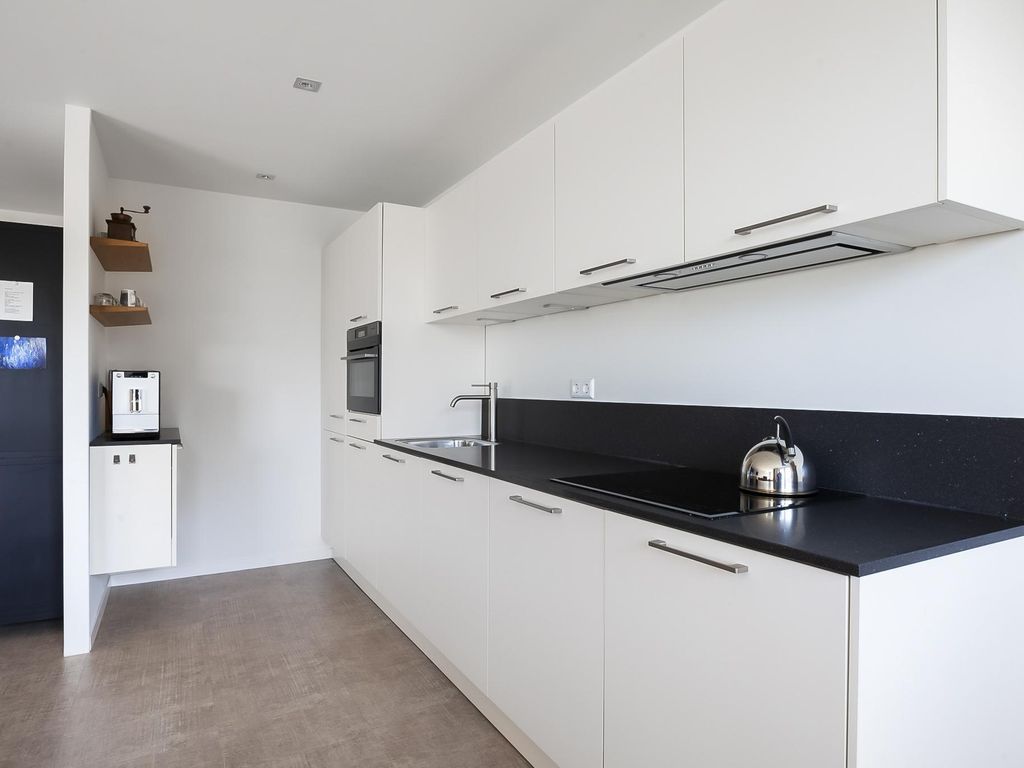 Sleper 4, WOERDEN