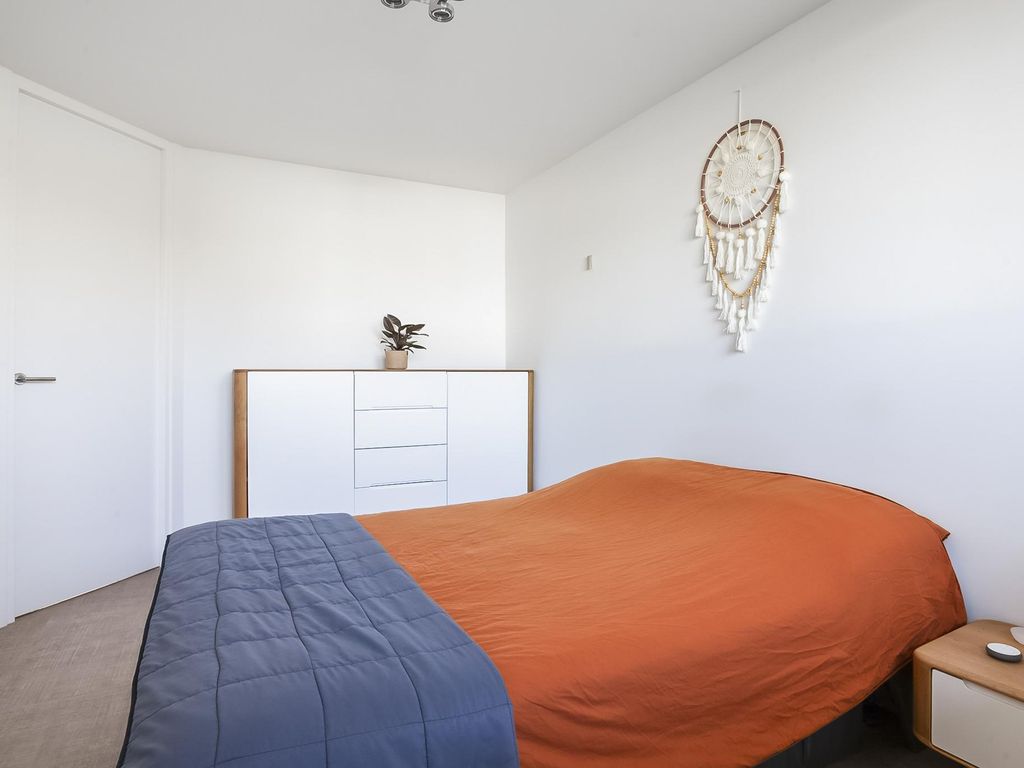 Sleper 4, WOERDEN