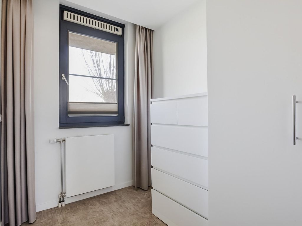 Sleper 4, WOERDEN
