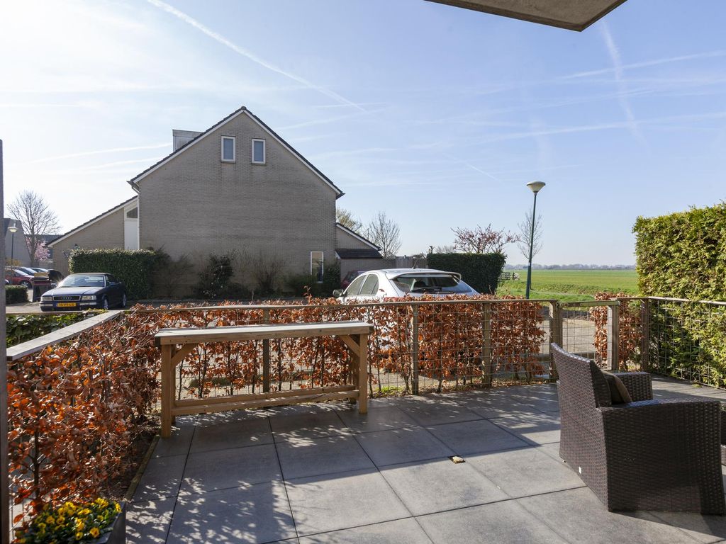 Sleper 4, WOERDEN