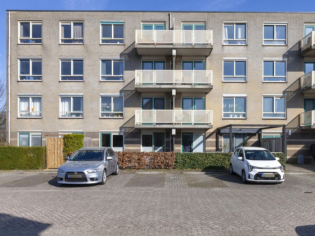 Sleper 4, WOERDEN