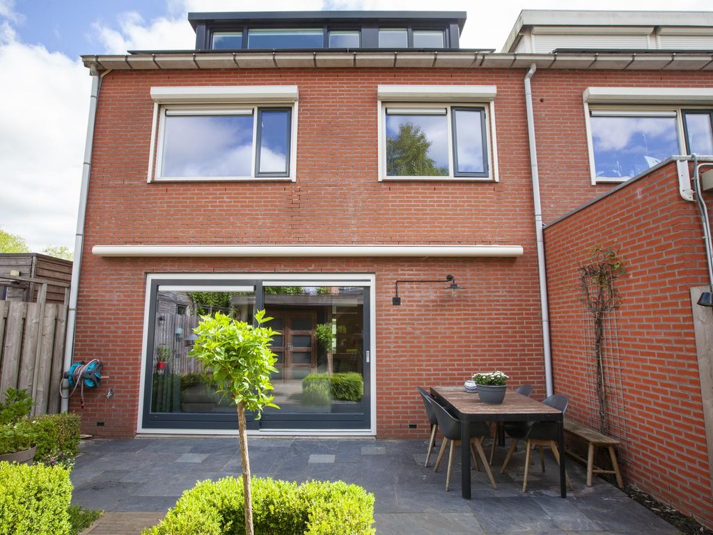 Apenijnenstraat 2, WOERDEN