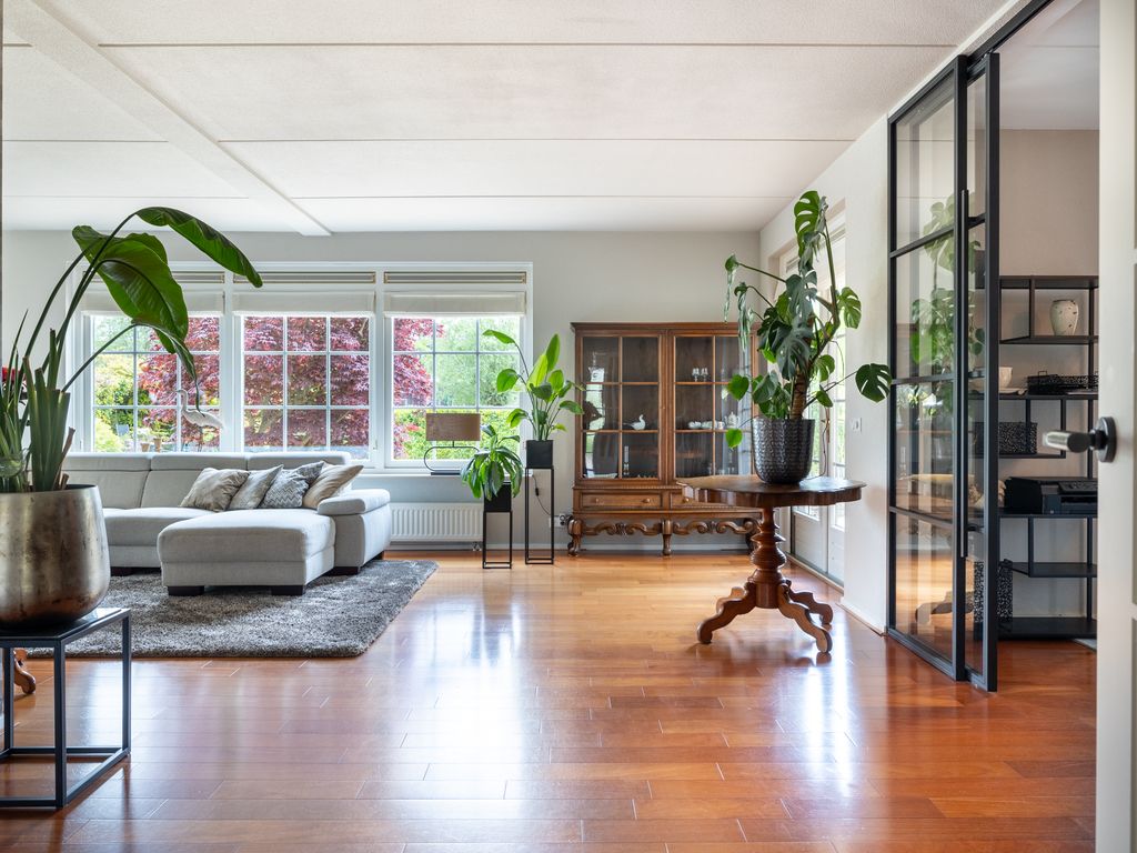 Broeksloot 6, ZEGVELD