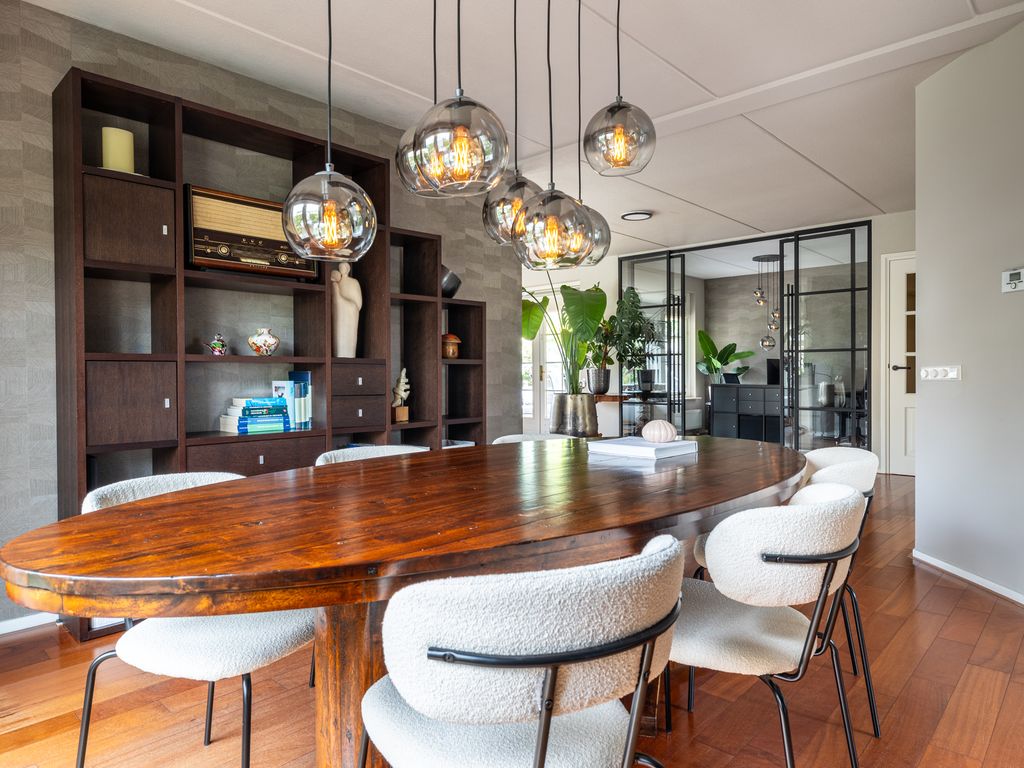 Broeksloot 6, ZEGVELD