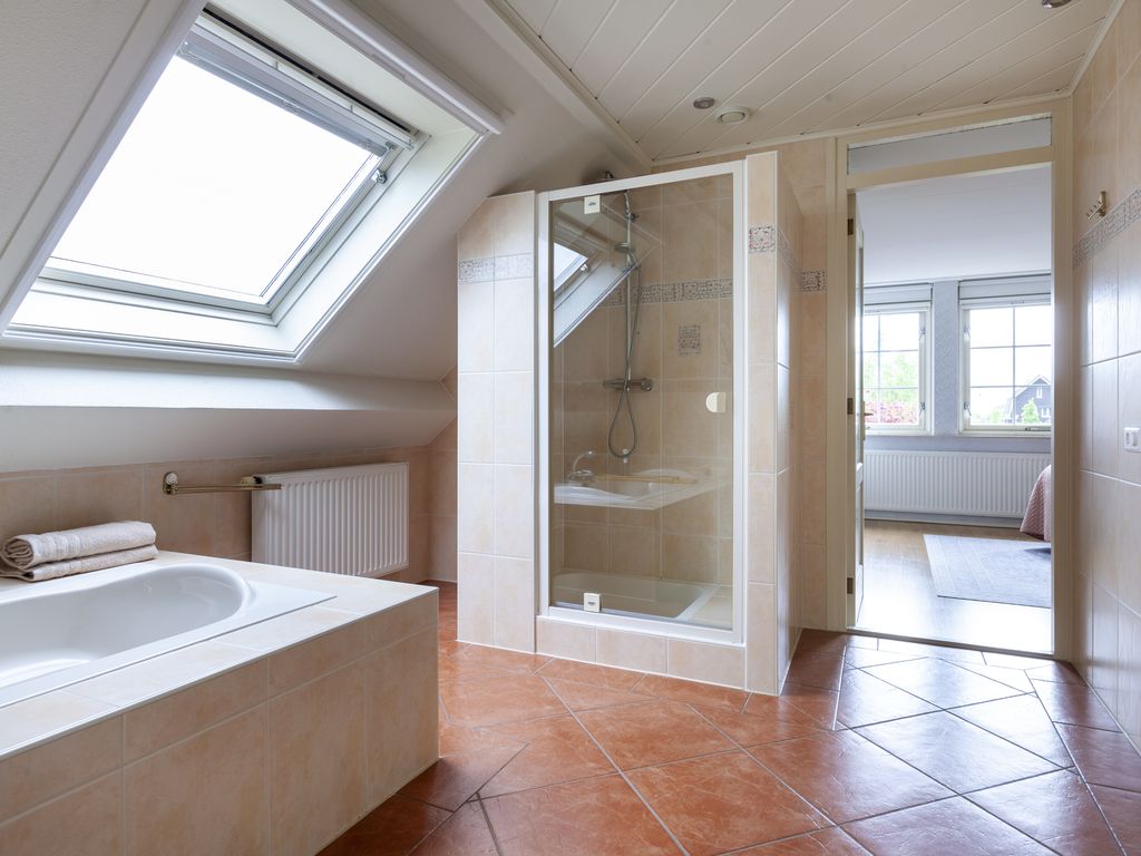 Broeksloot 6, ZEGVELD