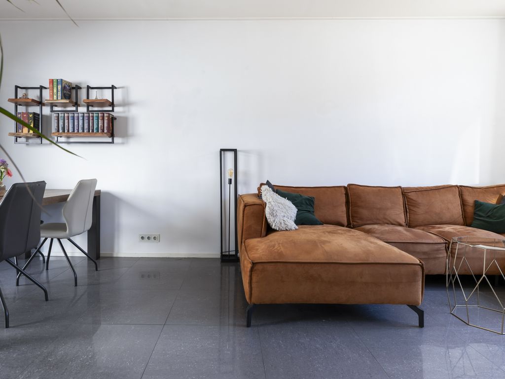 Leidsestraatweg 14, WOERDEN