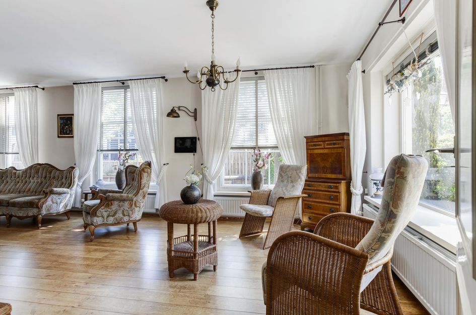 Raadhuisstraat 10