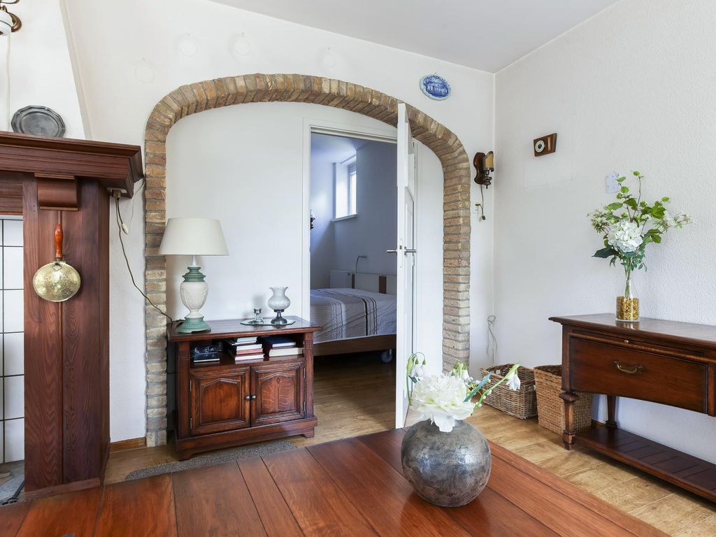 Raadhuisstraat 10, LINSCHOTEN
