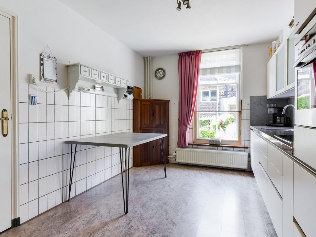 Raadhuisstraat 10, LINSCHOTEN