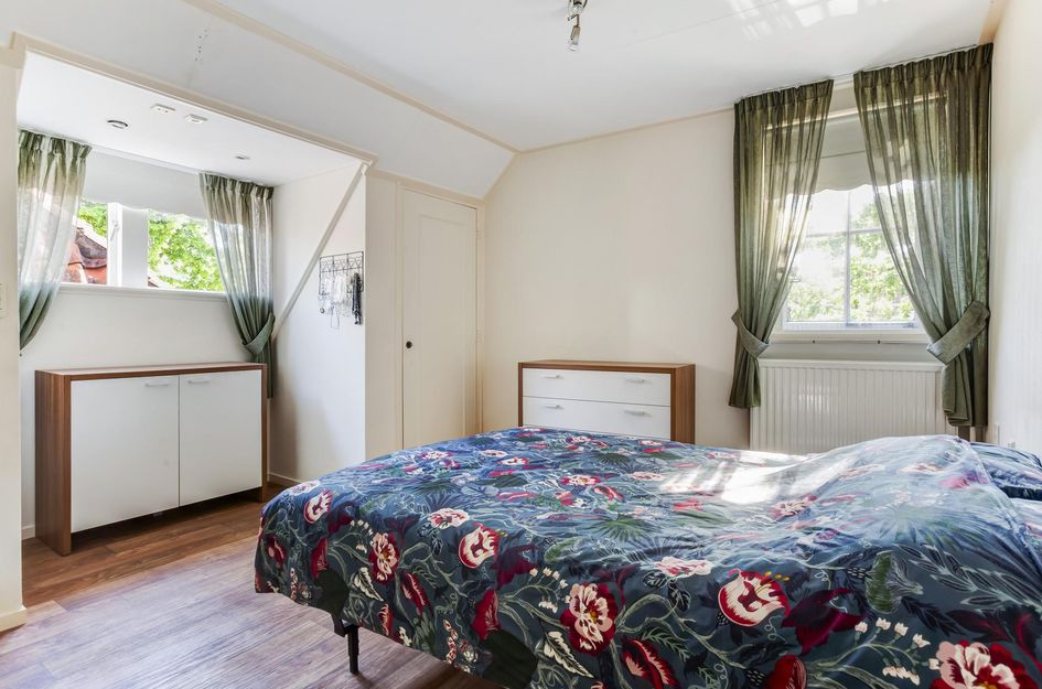 Raadhuisstraat 10