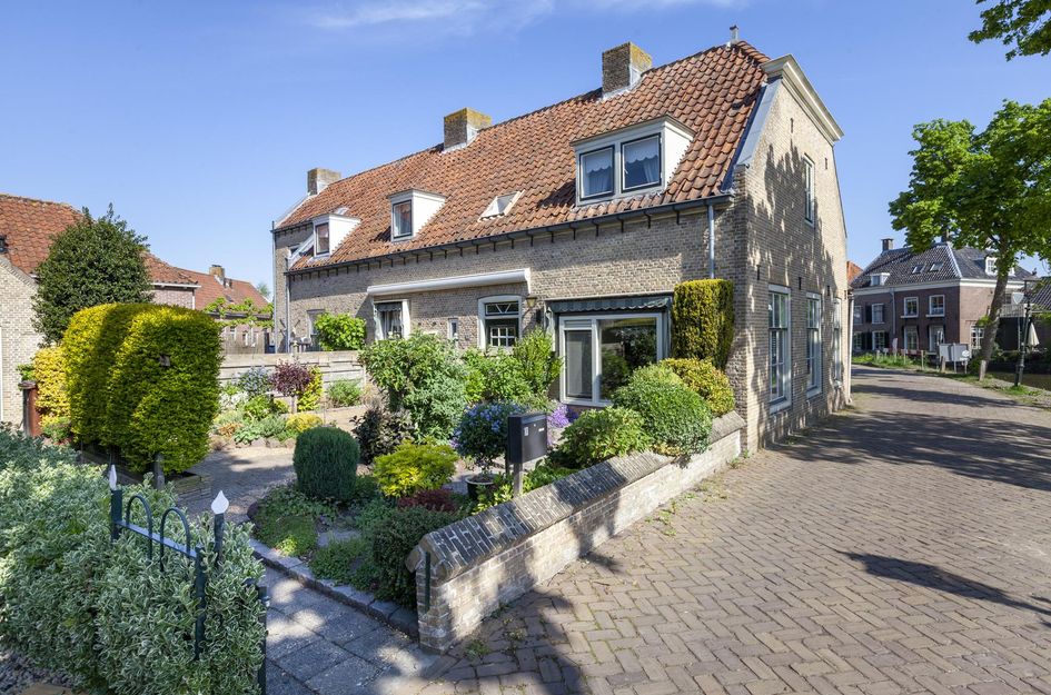 Raadhuisstraat 10