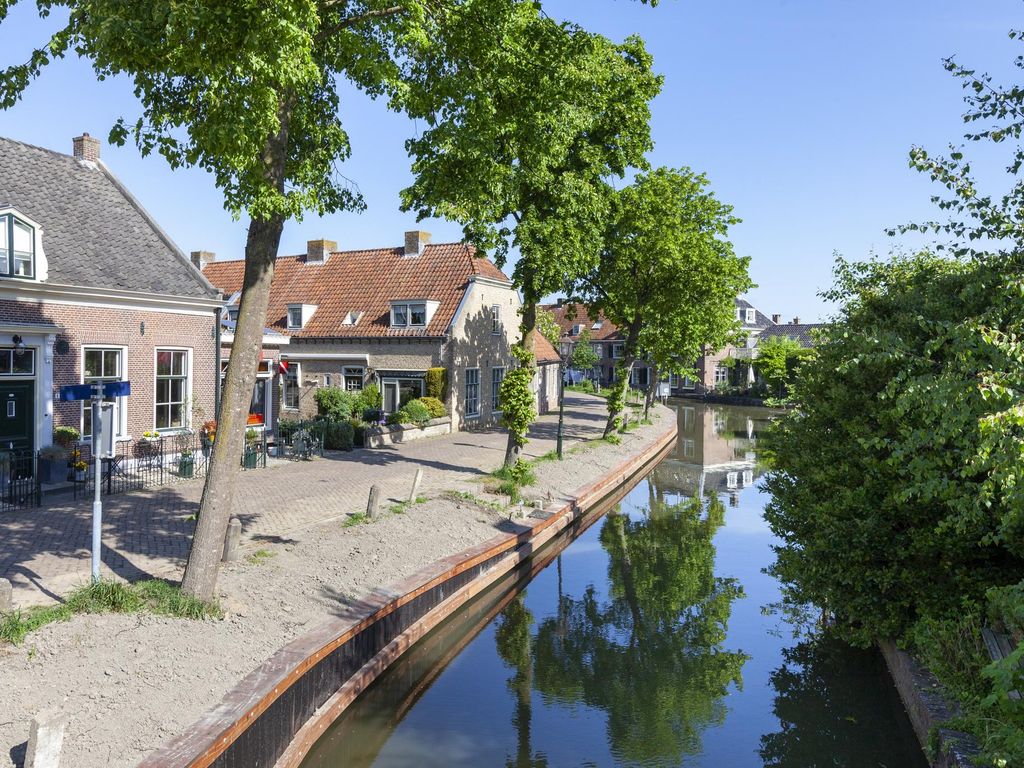 Raadhuisstraat 10, LINSCHOTEN
