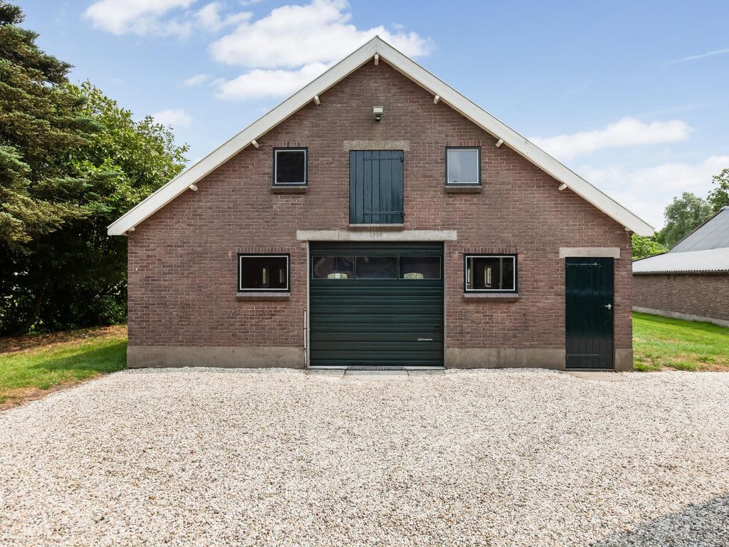 Kromwijkerdijk 11, WOERDEN