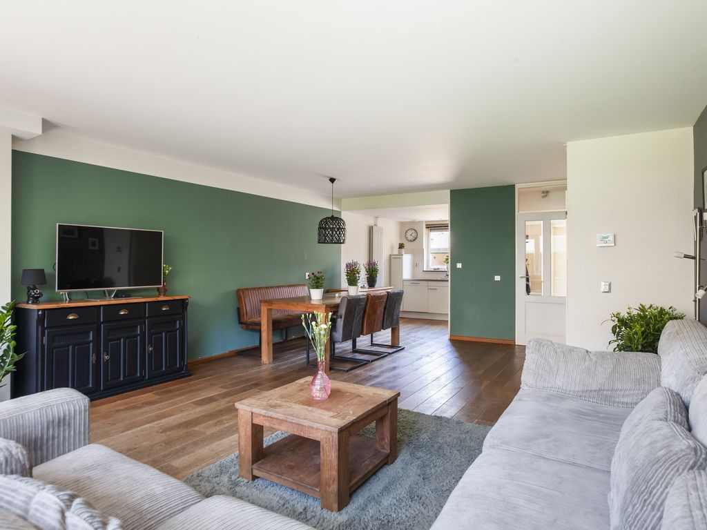 de Hoeve 28, KAMERIK