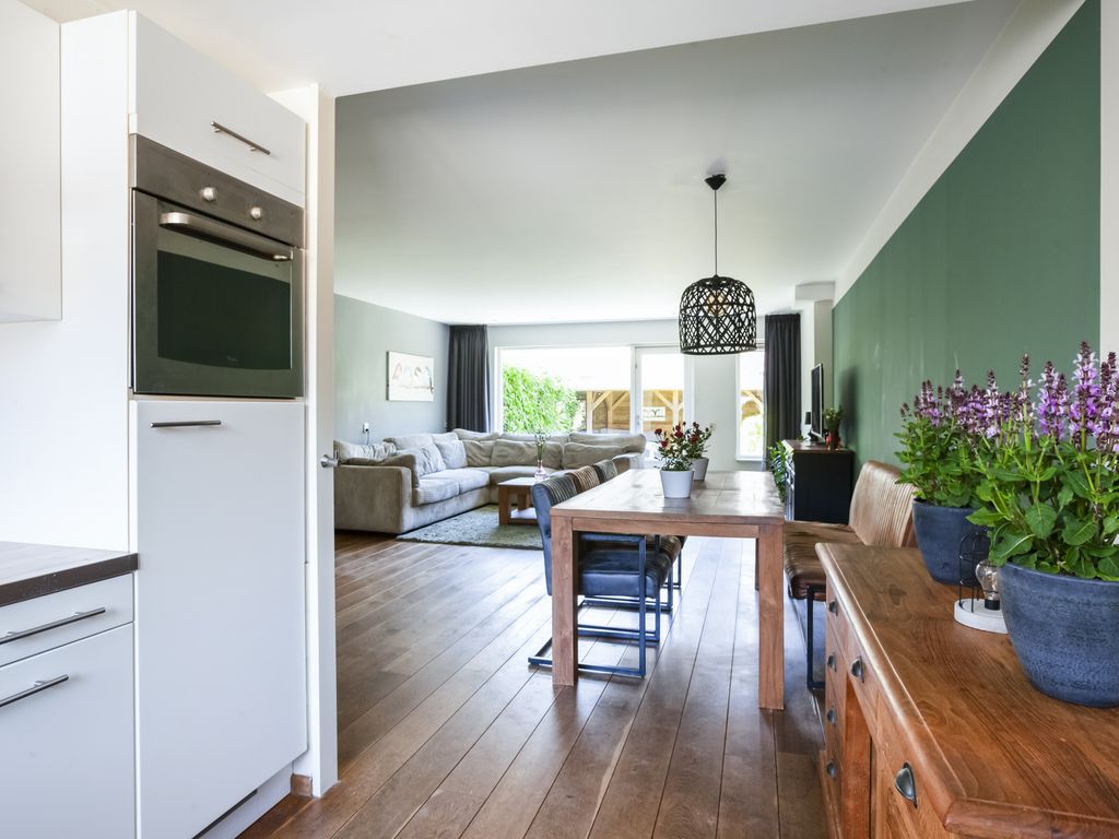 de Hoeve 28, KAMERIK