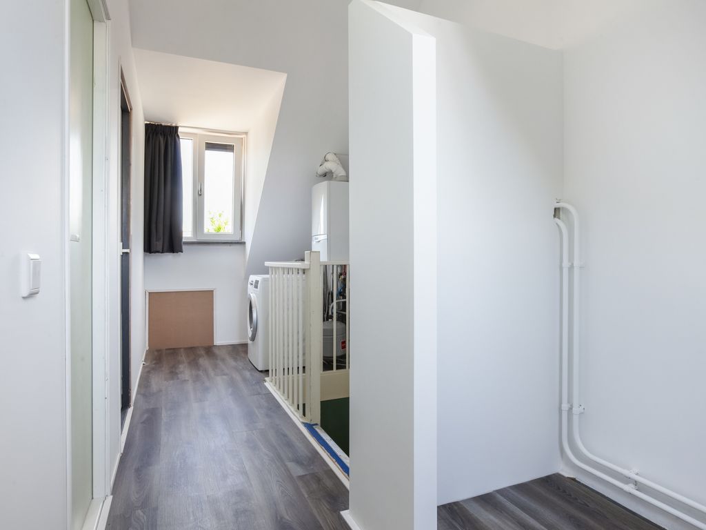 de Hoeve 28, KAMERIK