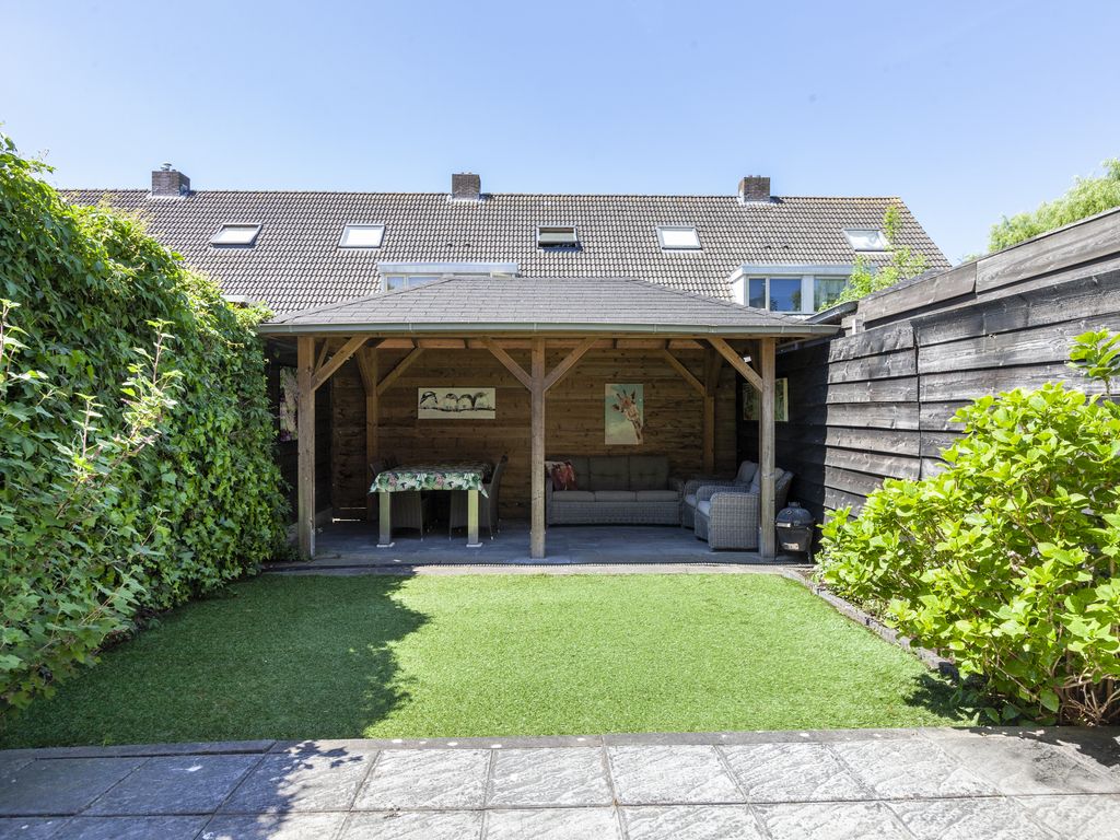 de Hoeve 28, KAMERIK