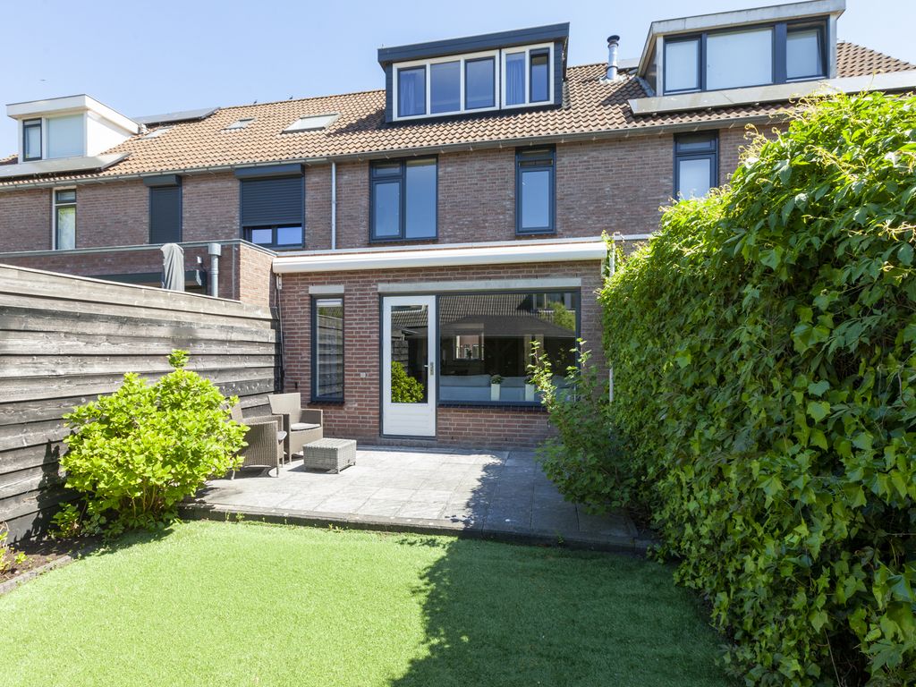 de Hoeve 28, KAMERIK