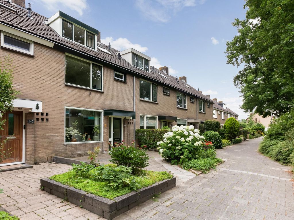 Van Slingelandt-lanen 141, WOERDEN