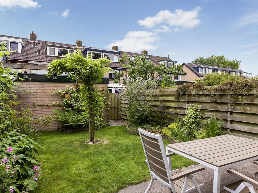 Van Slingelandt-lanen 141, WOERDEN