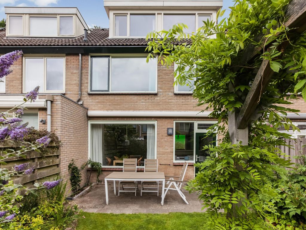 Van Slingelandt-lanen 141, WOERDEN