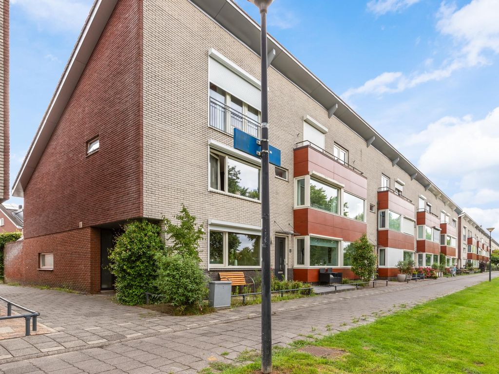 Schrijverspad 13, WOERDEN