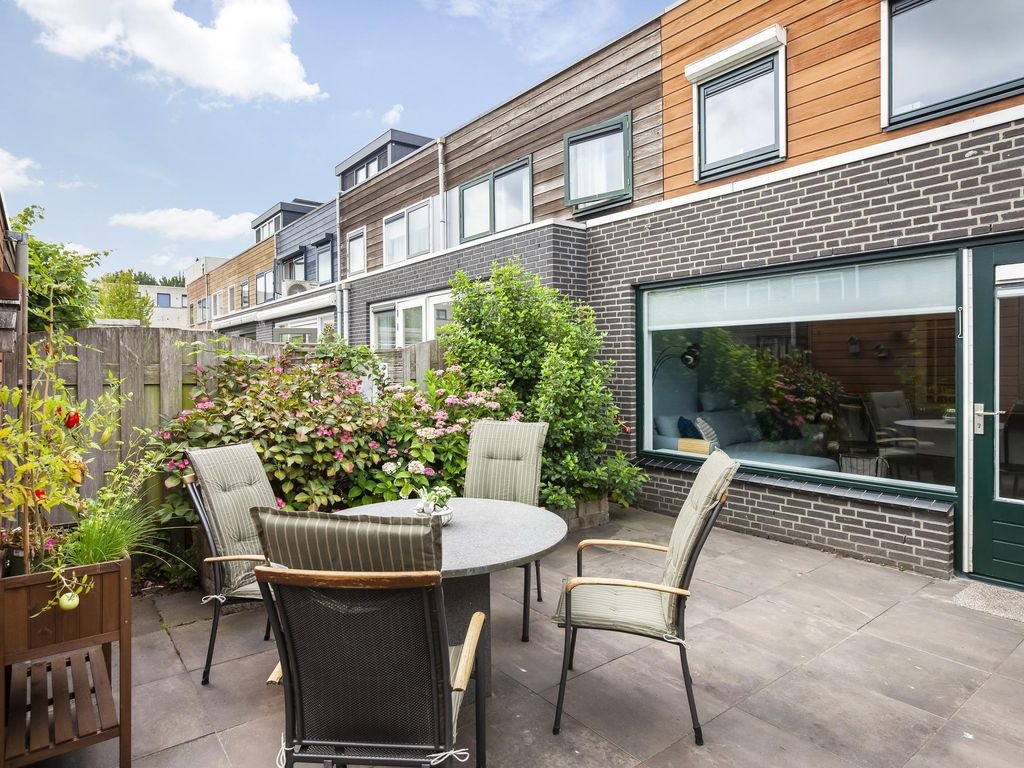 Ponddreef 14, WOERDEN