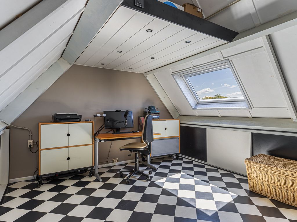 Ganzerikveld 12, WOERDEN