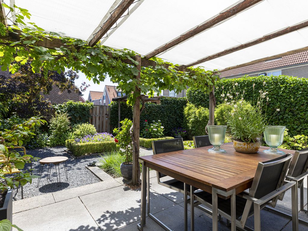 Ganzerikveld 12, WOERDEN