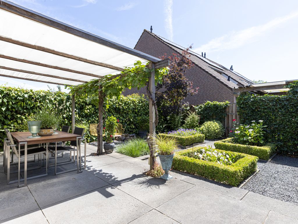 Ganzerikveld 12, WOERDEN