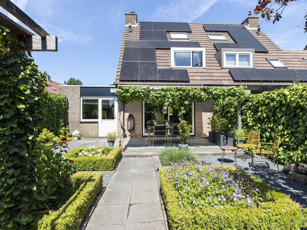 Ganzerikveld 12, WOERDEN