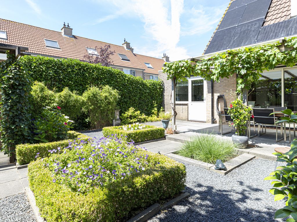 Ganzerikveld 12, WOERDEN