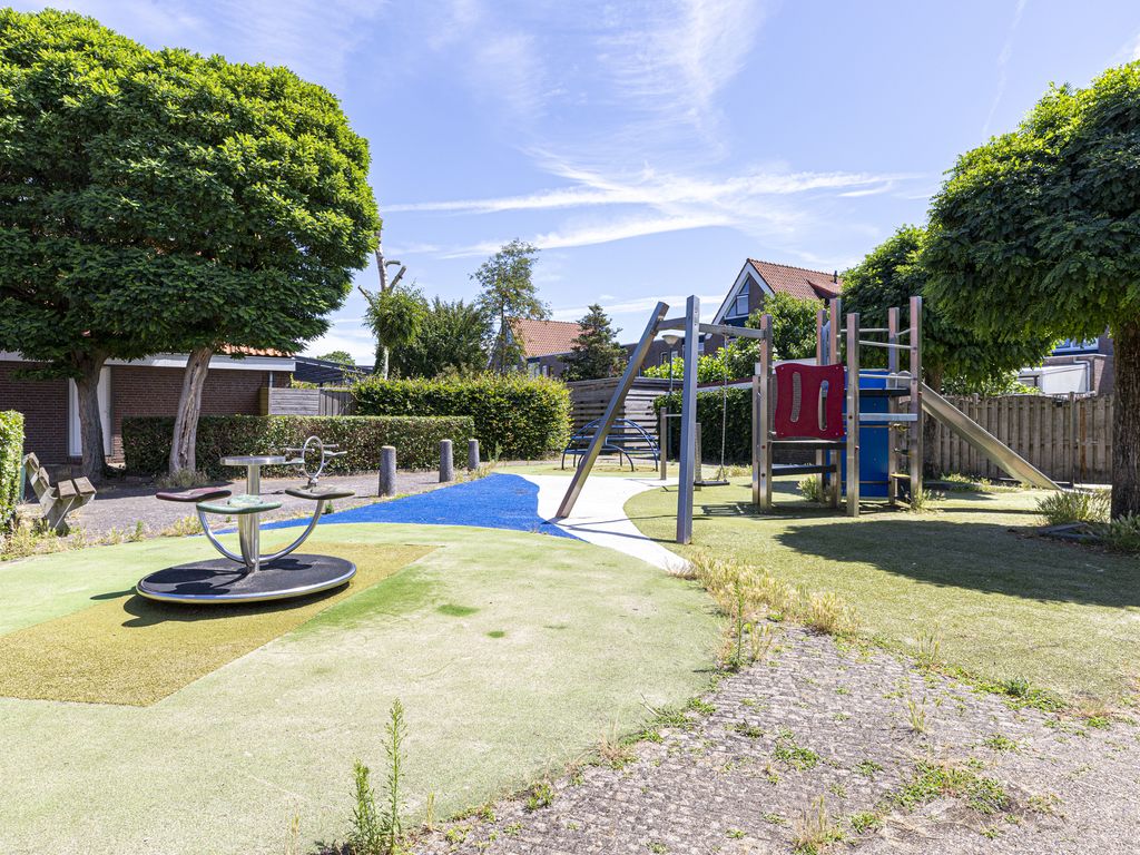 Ganzerikveld 12, WOERDEN