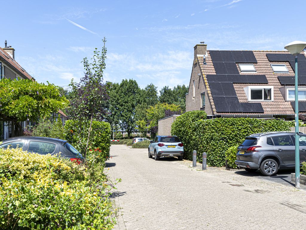 Ganzerikveld 12, WOERDEN