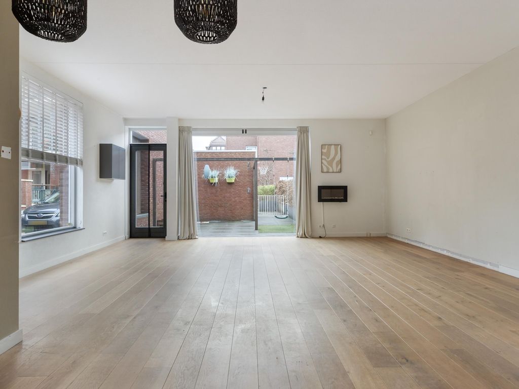 Van Oudheusdenstraat 10, WOERDEN