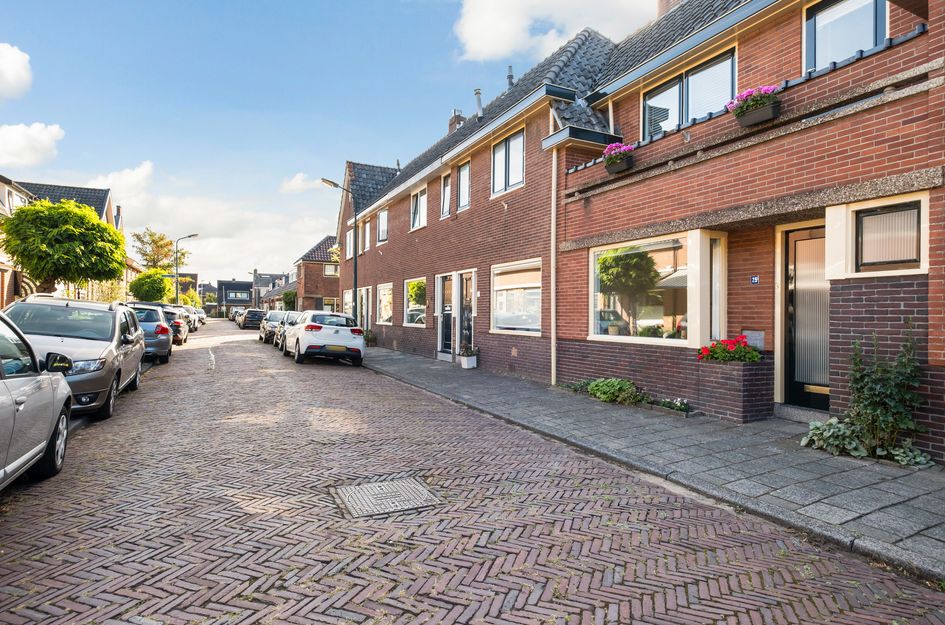 Rozenstraat 25