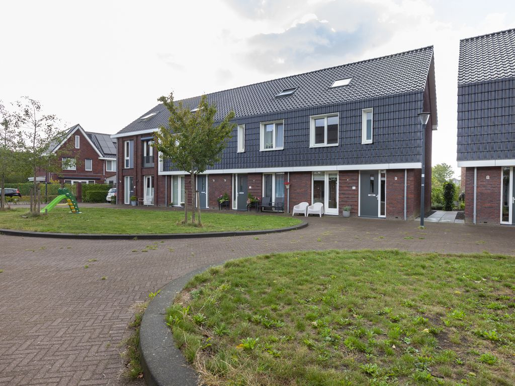 Joop den Uylhof 10, WOERDEN