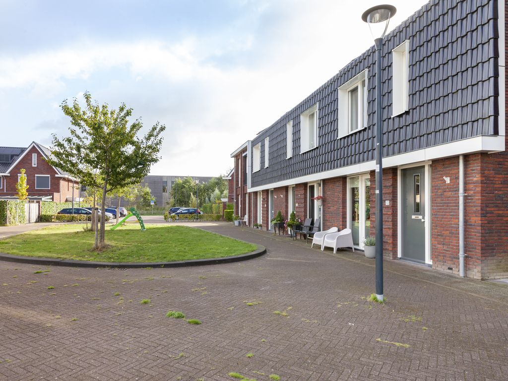Joop den Uylhof 10, WOERDEN