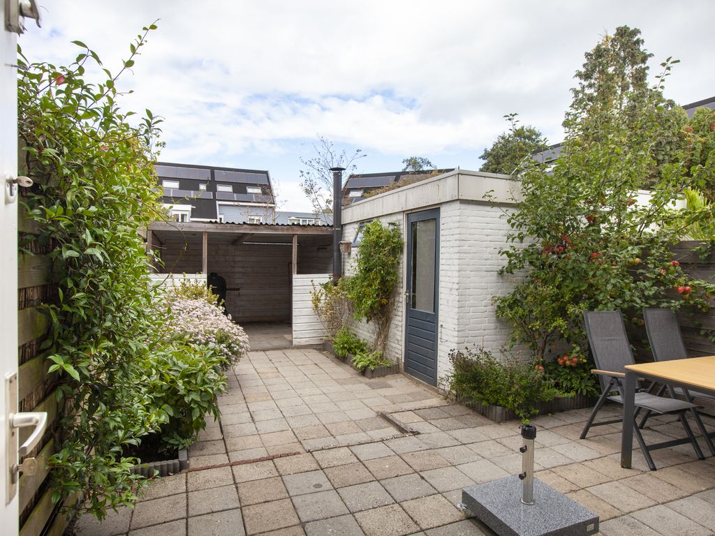 de Linge 22, WOERDEN