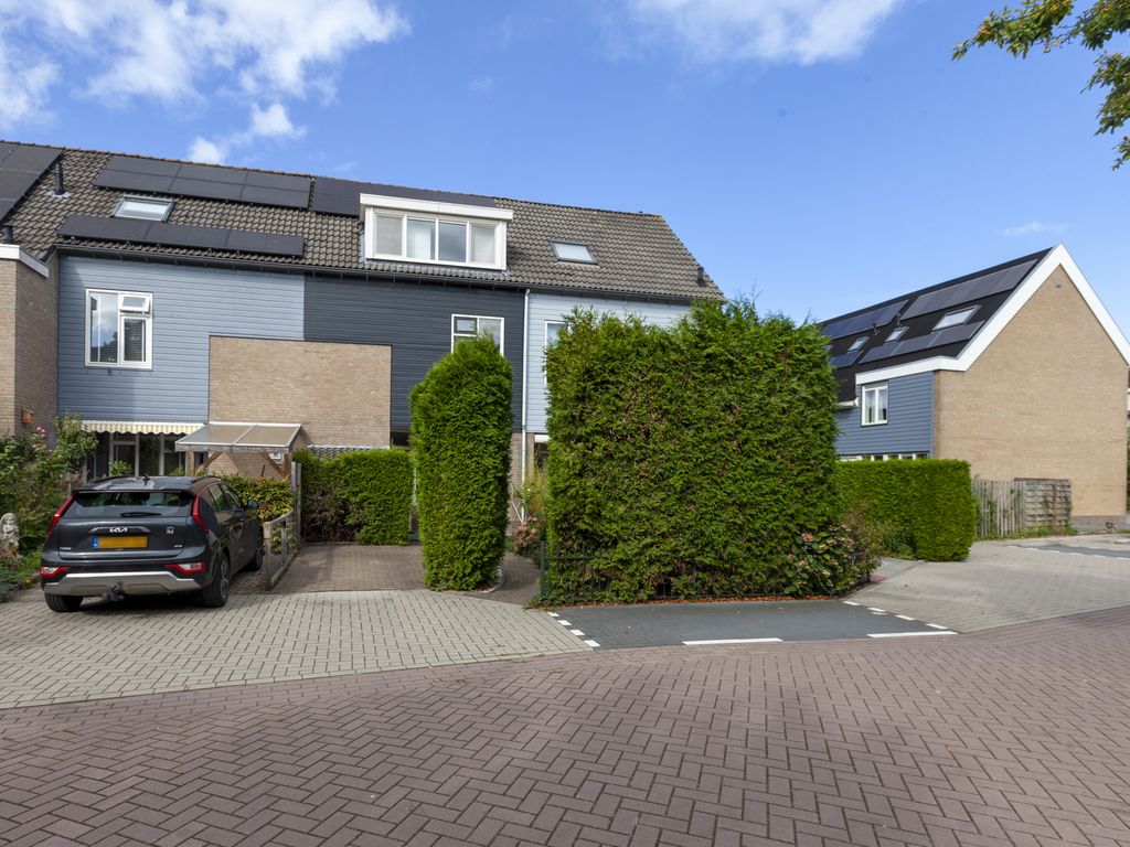 de Linge 22, WOERDEN